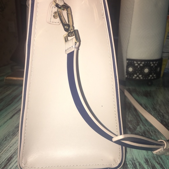 Kate Spade ♠️ - Picture 6 of 6